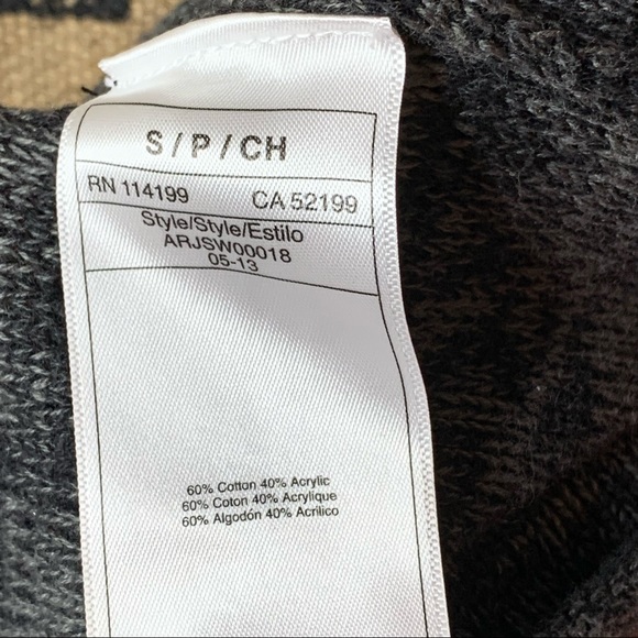 Roxy V-Neck Cuffed Sleeve Beach Sweater - Picture 13 of 13